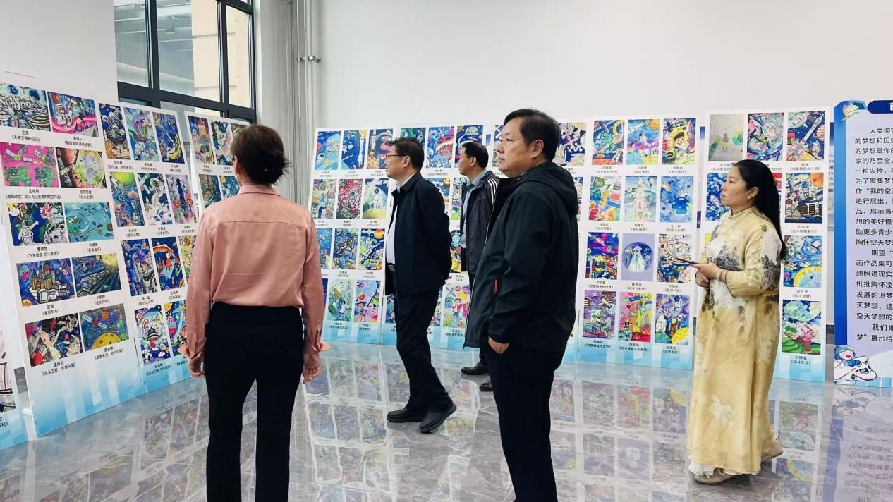 1758267279820.jpg 图片1.jpg